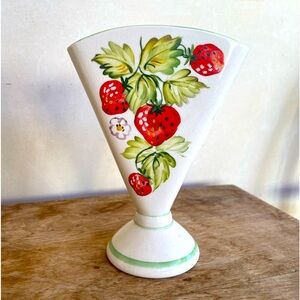 ROYAL STUART Pottery California Vintage 1940s Hand Painted Strawberries Fan Vase